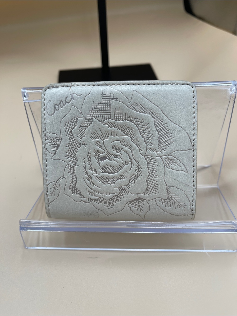 Rare Coach Embossed Floral Compact Wallet in Cream